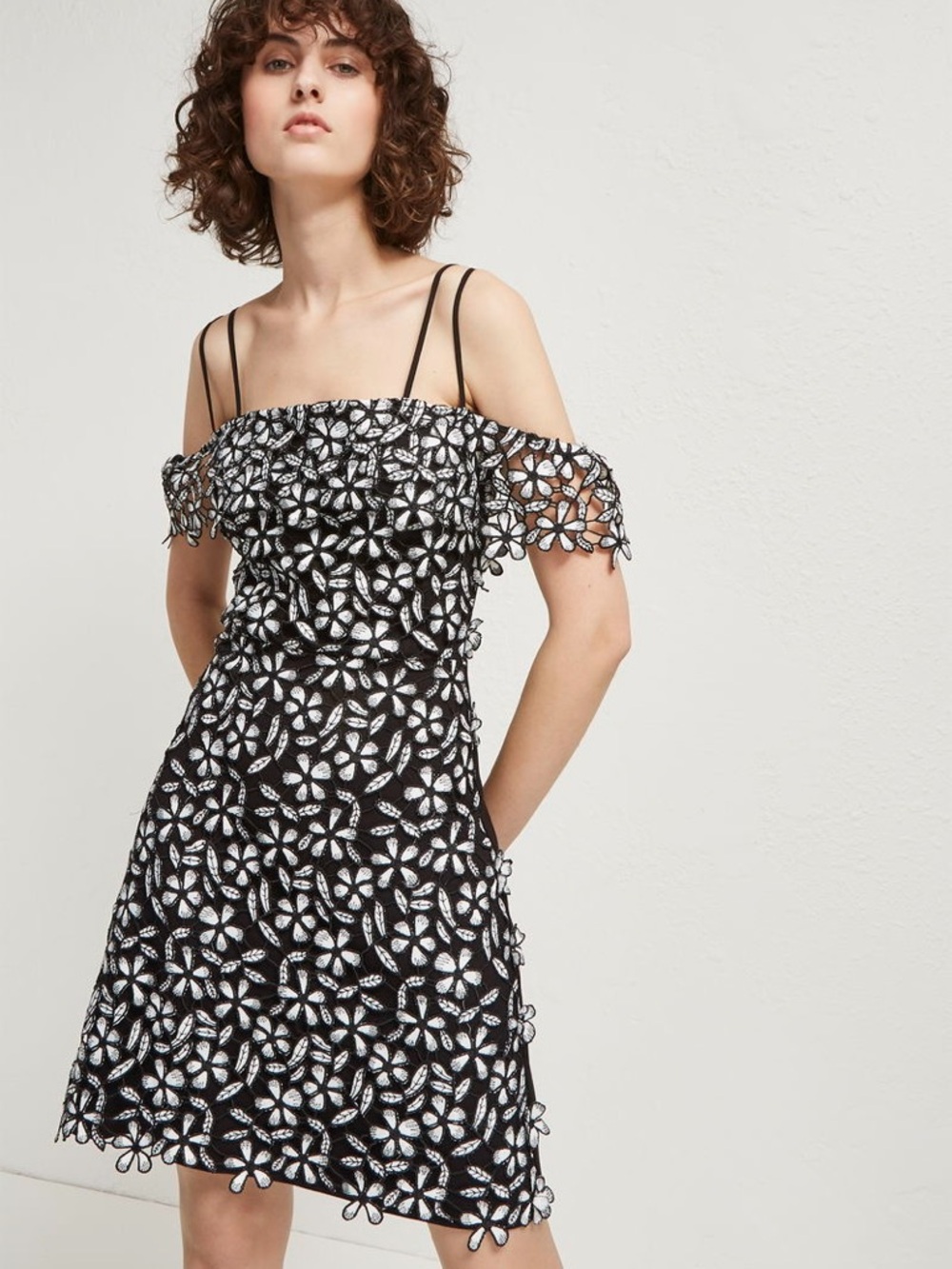 FRENCH CONNECTION Black & White Floral Off-Shoulder Mini Dress SIZE L